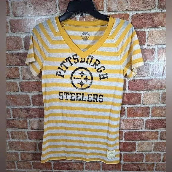 Pittsburgh Steelers Striped woman’s V-Neck T-Shirt sz M - Picture 1 of 6